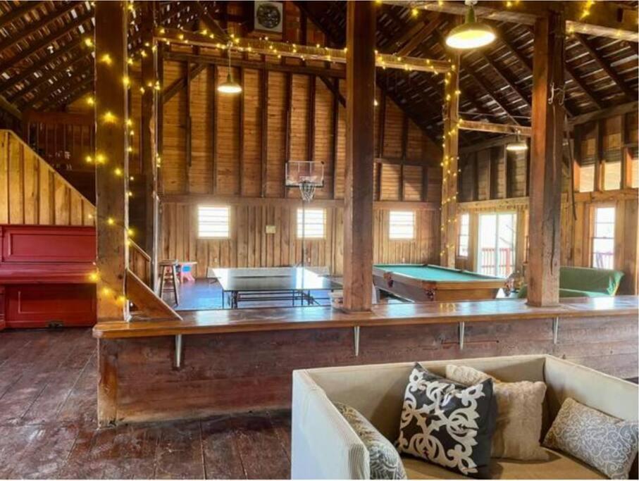 The Barn At Evermore: Riverfront Retreat W/Hot Tub Лурей Экстерьер фото